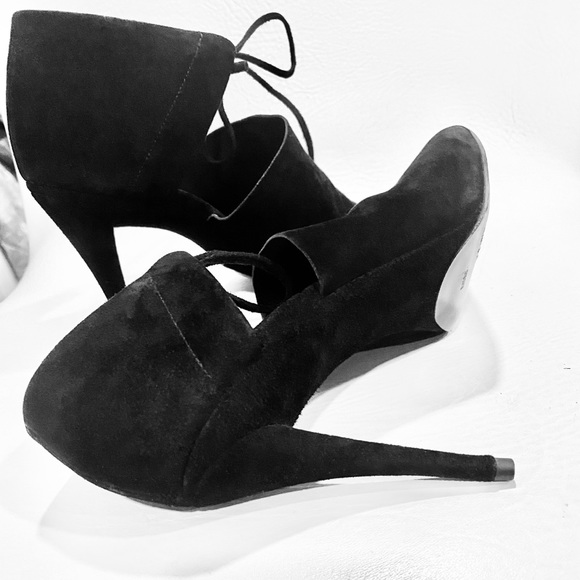 NEW in Box Alexander Wang Black Ellen Stilettos - Picture 5 of 9